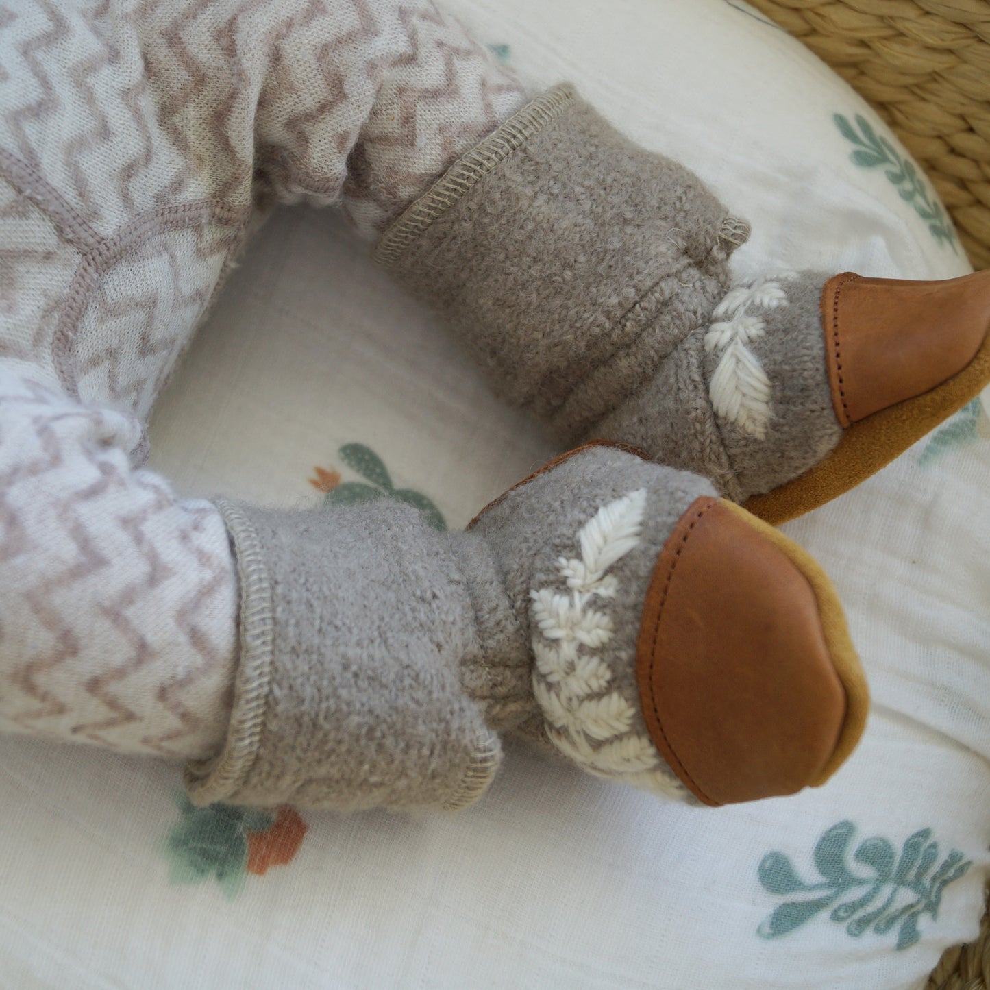 Nooks Dove Booties